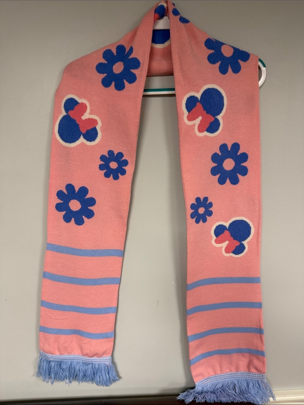 VINTAGE DISNEY SCARF MINNIE MOUSE PINK KNIT. FLOWERS NWOT